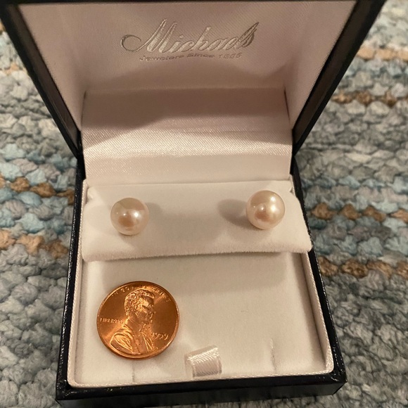 REAL, NEVER USED Pearl Studs - Picture 2 of 2